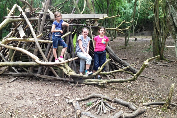 Philips and Disney Imaginative Lighting would love to see your photos of and tips for den building - £100 Amazon voucher to be won NOW CLOSED