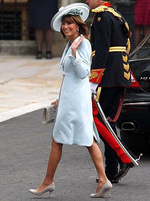 Do Mothers of the Bride really wear full length dresses?