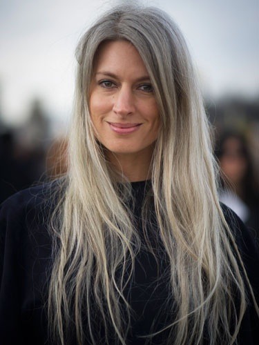 wah, significant grey root!! How do you manage yours? Thoughts needed. Also hairdresser recommendations Central or South East london (se10,3,7 etc)