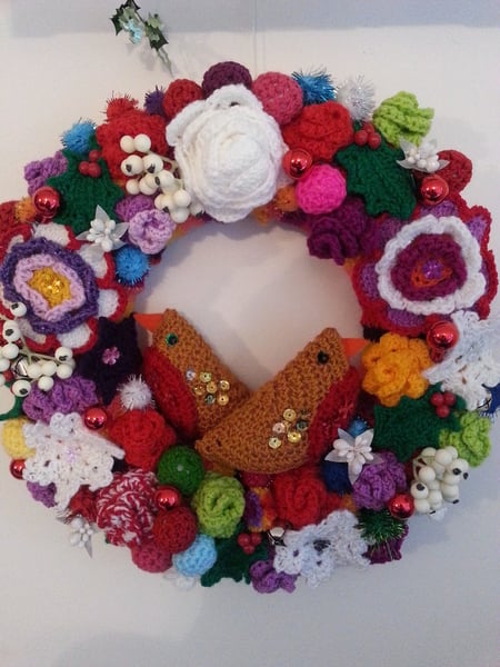 Team Hooker : Come flash your wares at the Hotel Crochetfornia.