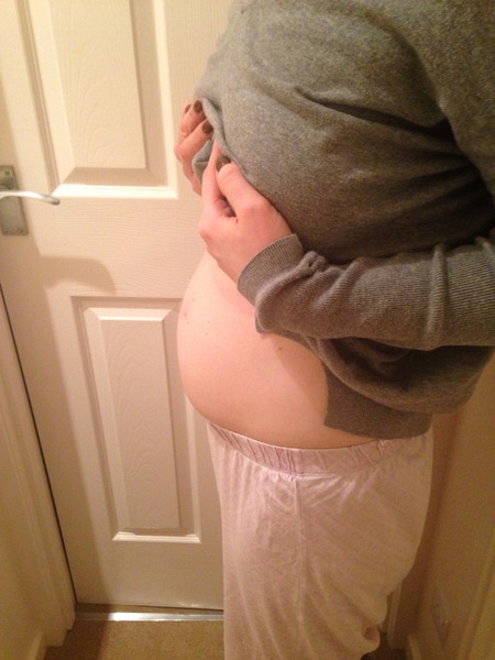 The 17th home for lovely upduffed viroids - Toni Braxtons, pumping, arse rain and hospital parking charges.... its all going on in the JS Grads Fred!!