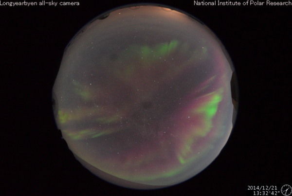 Armchair aurora watching