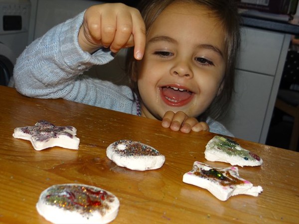 Celebrate Alfie's Christmas by entering our Christmas decoration comp for chance to win a mini micro scooter