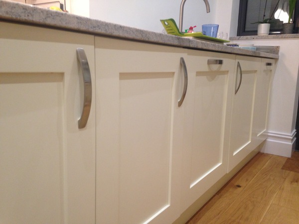 Kitchen handles... please help me!