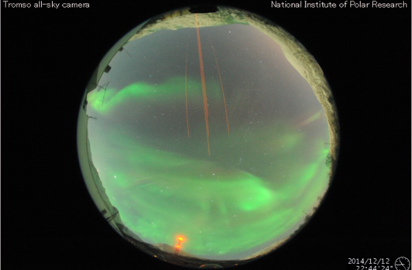 Armchair aurora watching