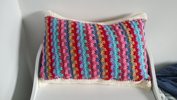 Team Hooker : Come flash your wares at the Hotel Crochetfornia.