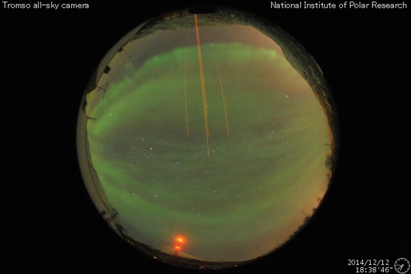 Armchair aurora watching