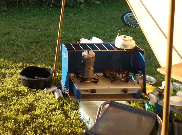 Any recommendations for a camping stove stand?