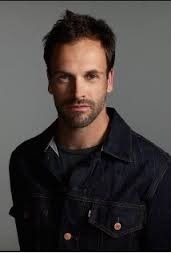 Swagger Inn (the Snug)