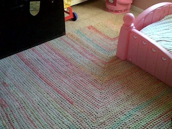 has anyone ever crocheted a rug?