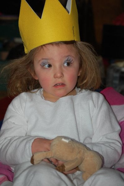Upload pics of your World Book Day costumes for chance to win £100 of books for your school's library