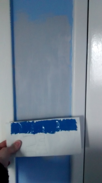 Silver and navy walls for kids' room?