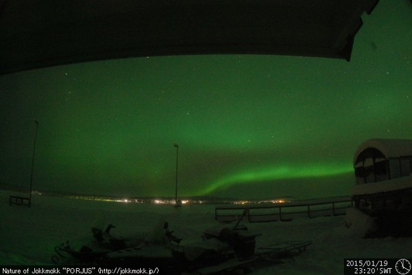 Armchair aurora watching