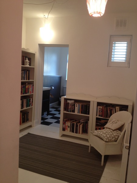 How hard is it to lay vinyl flooring?