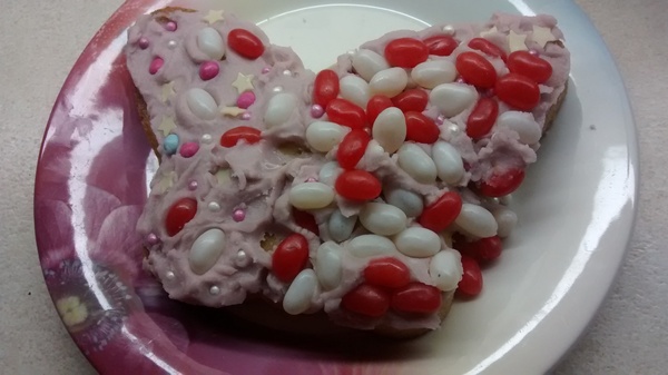 What are your favourite baking and school holiday activities to do with your DCs? Tell Flora for the chance to win a £150 John Lewis voucher NOW CLOSED