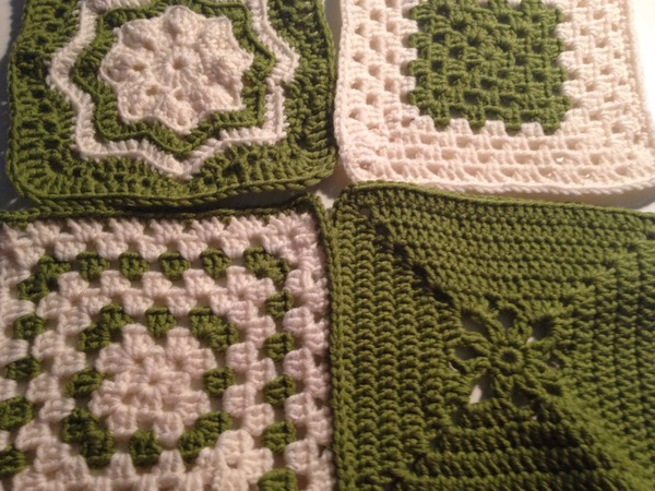 Woolly Hugs : We are making a Blanket for the very lovely PetaO and her son. Donors and crafters, can anyone help us?