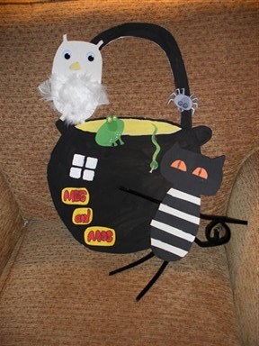 Upload pics of your World Book Day costumes for chance to win £100 of books for your school's library