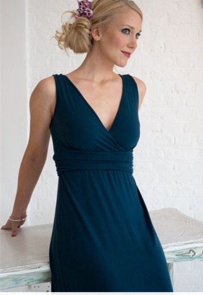 What shoes with this dress?