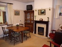 Looking to buy this house. What do I do with the kitchen/ diner and how much will it cost me?