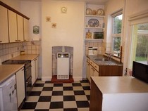 Looking to buy this house. What do I do with the kitchen/ diner and how much will it cost me?