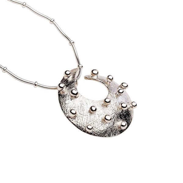 Please recommend a silver pendant