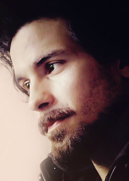 Swagger Inn. Thread 81. BBC Musketeers. Anything stuck in your teeth Aramis?