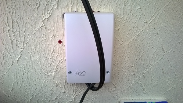 some quick advice please, i'd rather not electricute myself!
