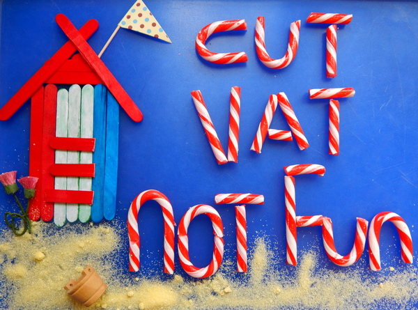 Design a postcard and win a family weekend at LEGOLAND or Alton Towers! NOW CLOSED