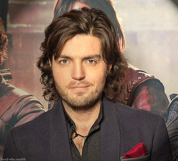 Swagger Inn. Thread 81. BBC Musketeers. Anything stuck in your teeth Aramis?
