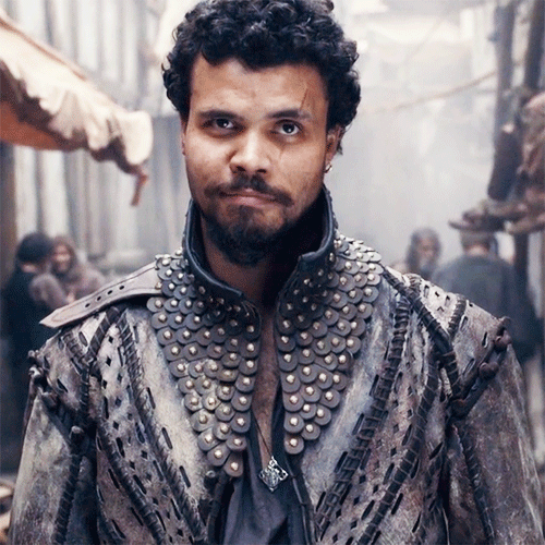 Swagger Inn. Thread 81. BBC Musketeers. Anything stuck in your teeth Aramis?
