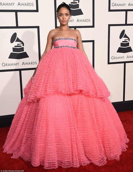 To love looking at BAFTA/Grammy frocks?