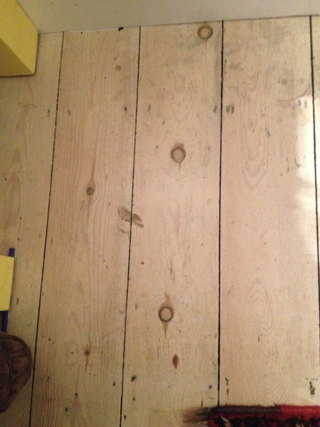 I want to make my floorboards pale?