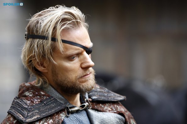 When are Athos and Milady going to snog ? BBC Musketeers Swagger Inn Thread 84
