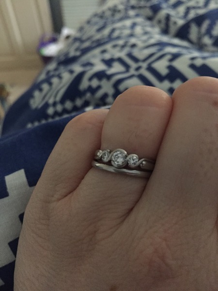 Engagement ring .. Erm help??