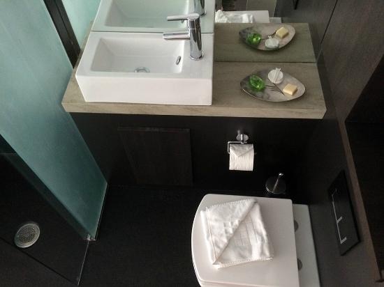 Smallest size ensuite / wetroom