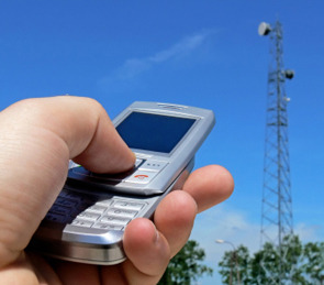Fight 12.5m telephone mast for Park Road - 20 days to respond