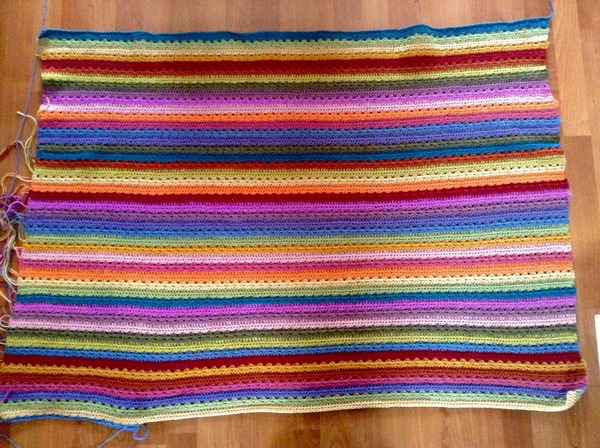 Team Hooker : Come flash your wares at the Hotel Crochetfornia.