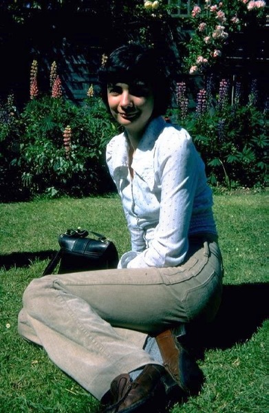 Soooo..... flares. Anyone actually wearing them?