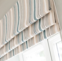 if yoh have grey walls.. what colour curtains do you have?