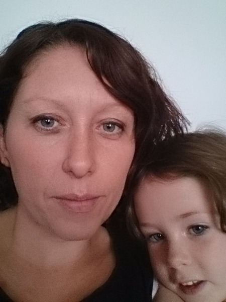 urgent! getting hair cut at 10am..38 week's pregnant...longer or shorter with New baby?!