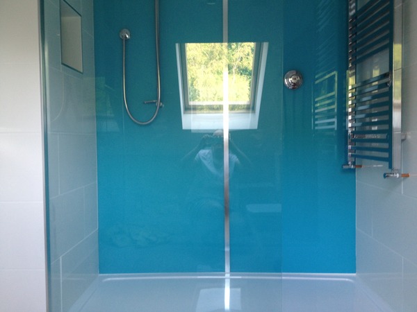 Acrylic sheeting or tiles in bathroom?