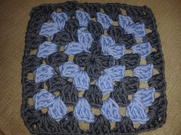 Woolly Hugs...We are making a blanket for WhereDoAllTheCalculatorsGo : Lovely donors and crafters, we need your help.