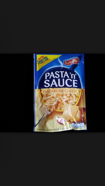 AIBU to think pasta and sauce isn't a proper meal?