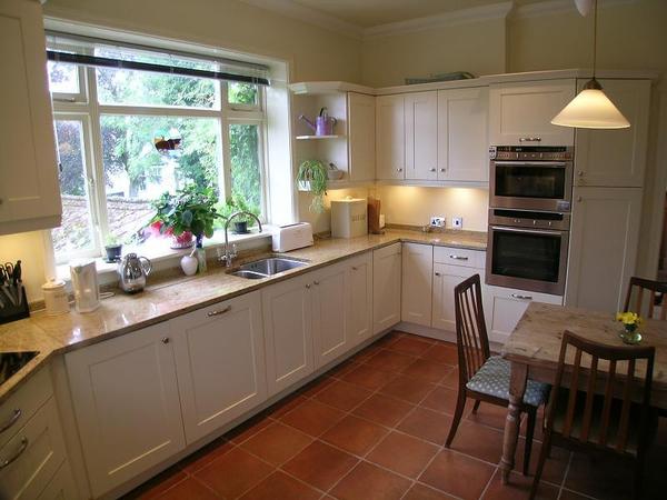 Style advice for a kitchen virgin