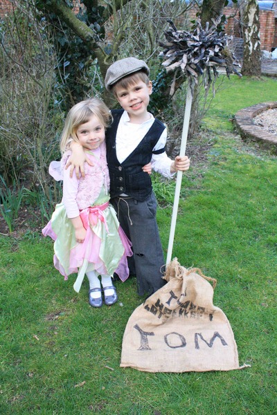 World Book Day costumes - share pics of this year's costumes to win a bumper crop of WBD goodies.