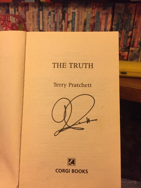 Terry Pratchett has died