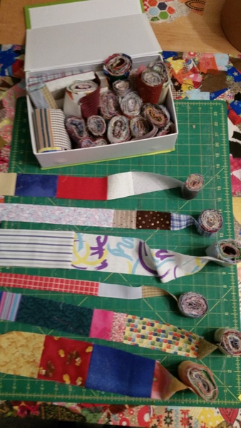 Easy Patchwork Strip Quilt - tutorial by Zing