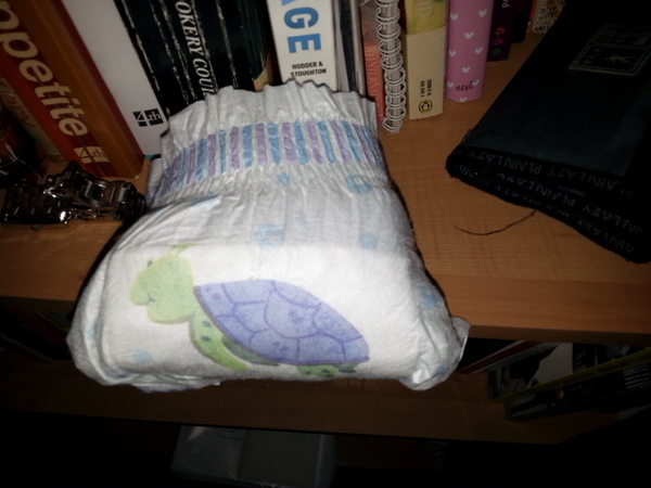 Can anyone tell me who manufactures this nappy?