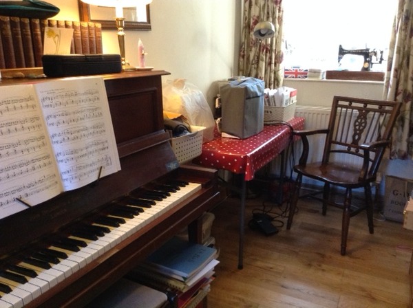 I need some sort of storage idea for my sewing corner...any suggestions for something