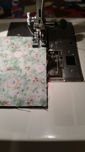 Easy Patchwork Strip Quilt - tutorial by Zing